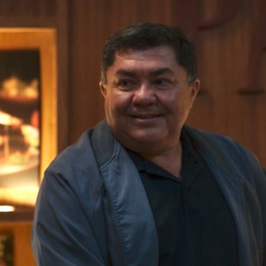 Cesario Candhí, seu Ademir de 'Vale Tudo', elogia no Instagram por ter contracenado com Matheus Nachtergaele