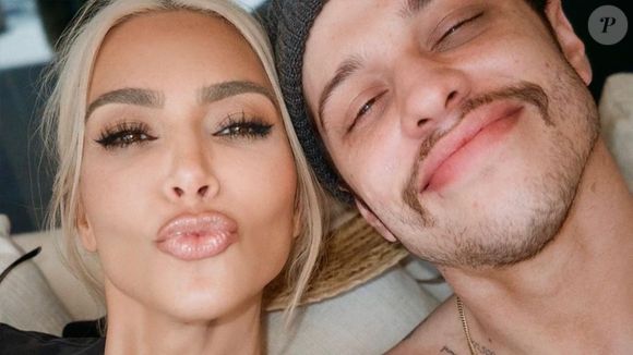 Kim comenta clipe polêmico de Kanye West, que retrata Pete Davidson sendo sequestrado e enterrado vivo