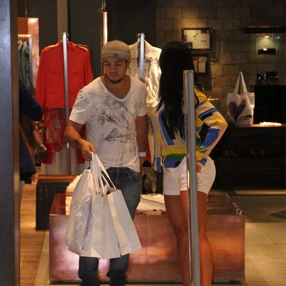 Belo já mudou de visual diversas vezes na carreira