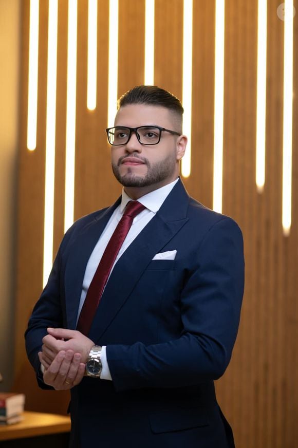 William Pimentel: advogado e advisor estratégico, especialista em Organizações Criminosas, diretor Jurídico na ADESG-SP, formado pela Universidade Presbiteriana Mackenzie e especialista em Processo Penal pela Escola Paulista da Magistratura.