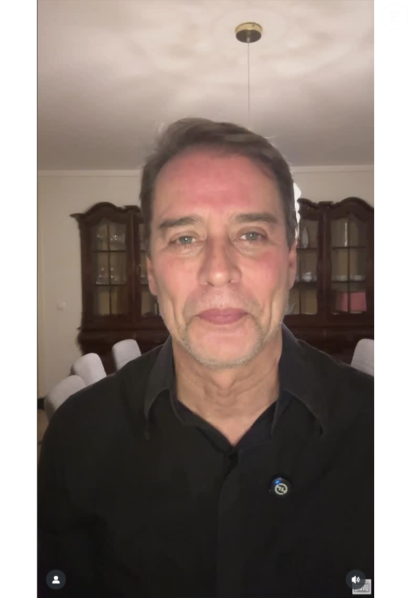 Um dos maiores galãs da TV brasileira deixou as ovelhas em 2017, quando atuou em 'Malhação; Viva a Diferença'. Atualmente, o ator de 60 anos vive em Portugal com a família. Antony teve uma mudança brusca na carreira: ele se tornou corretor de imóveis de alto padrão.