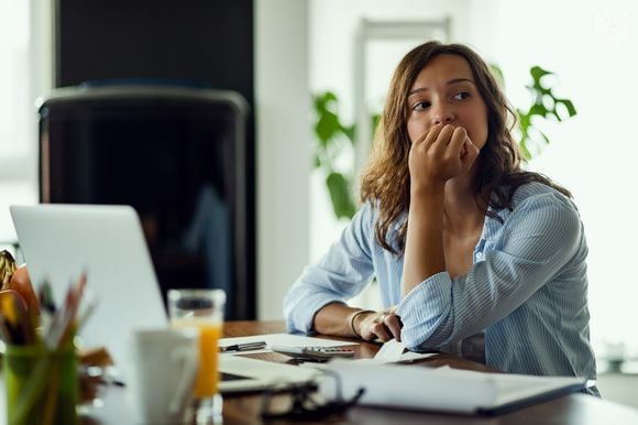 Além do futuro, também costumamos remoer o passado, como se pudéssemos voltar atrás e revivê-lo novamente