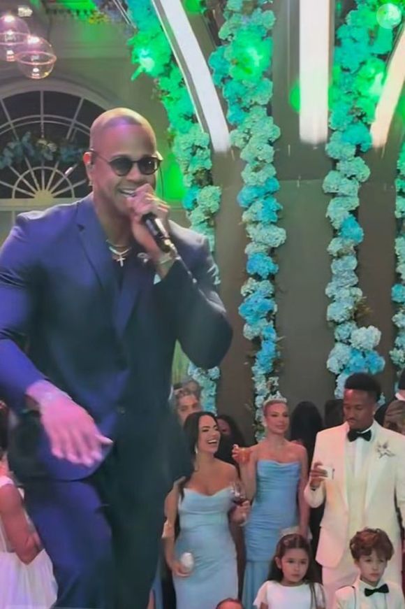 Leo Santana também agitou a pista de dança no casamento luxuoso de Eder Militão e Tainá Castro