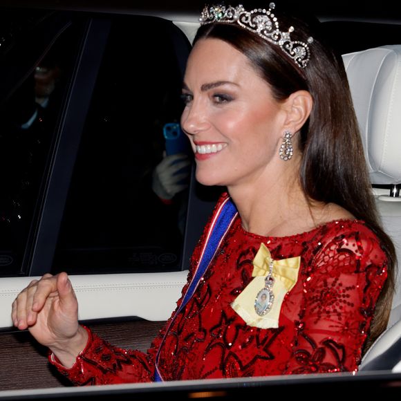 Kate Middleton já foi vista sem cinto de segurança em alguns eventos reais.