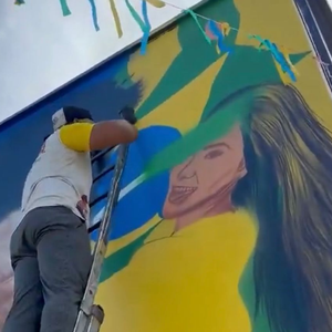 O término de Virgínia Fonseca e Vini Jr. chegou até um mural da Copa do Mundo em Minas Gerais. Após votação no Instagram, influenciadora foi removida da pintura
