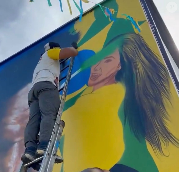 O término de Virgínia Fonseca e Vini Jr. chegou até um mural da Copa do Mundo em Minas Gerais. Após votação no Instagram, influenciadora foi removida da pintura