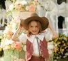 Vicky Justus comemorou os 6 anos em uma celebração luxuosa com flores, carrossel e referências western