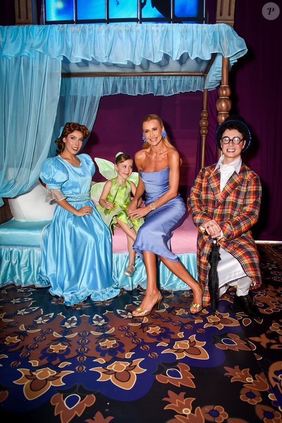 Ana Paula Siebert com a filha, Vicky, na festa de 5 anos da menina