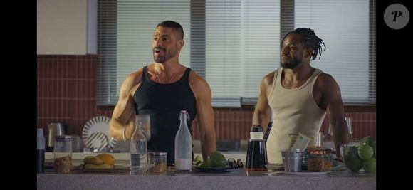 No filme, a escolha da música sugere um conflito entre poder, em "Vale Tudo" ela parece ser um detalhe que reforça a essência do personagem de César.