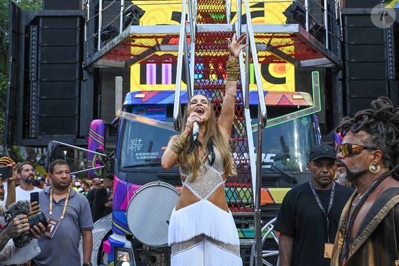 Fé e cultura em choque: Carnaval de Salvador celebra Axé Music em meio a debate religioso.