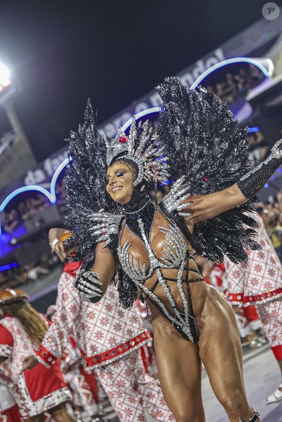 Viviane Araujo afirma que o Salgueiro é perseguido