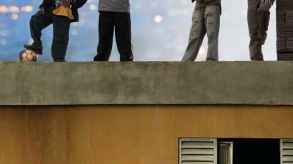 Vai sair da Netflix: últimos dias para assistir ao drama brasileiro de 2008 do diretor de 'Ainda Estou Aqui', premiado em Cannes, que une futebol, família e superação