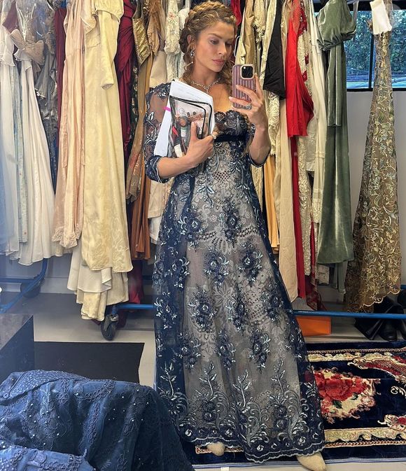 A chegada da novela 'Dona Beja' à programação da Band marcou uma aposta ousada da emissora para movimentar sua faixa noturna