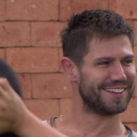 Se explicando para aliados, Jonas disse que fez 'sem querer', mas se mostrou aliviado por estar no VIP