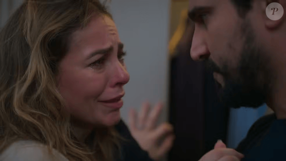 Ivan (Renato Góes) parte o coração de Heleninha (Paolla Oliveira) ao assumir que não quer mais continuar casado