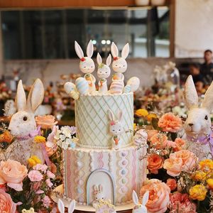 Bolo cenográfico temático da Páscoa encantou convidados pela riqueza de detalhes