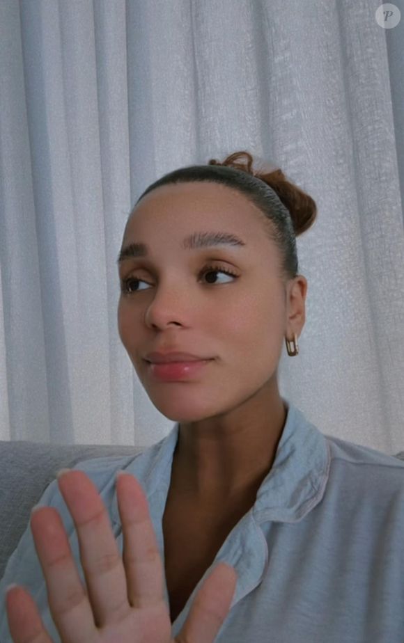 A influenciadora e bailarina aproveitou para deixar um conselho claro a quem insiste em opinar sobre o corpo de mulheres no puerpério: evite esse tipo de abordagem.