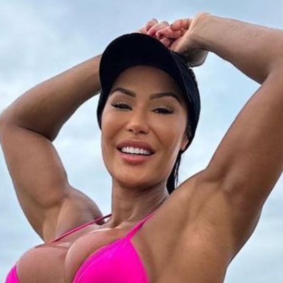 Gracyanne Barbosa é uma musa fitness