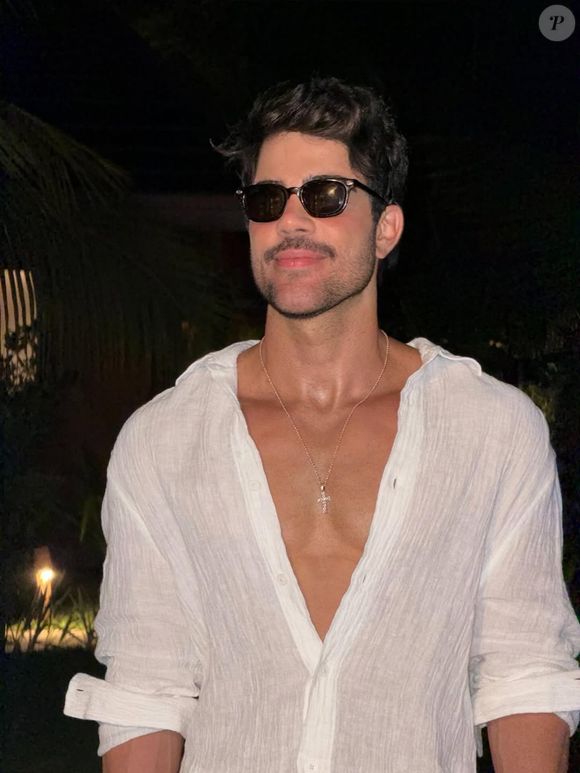 Mário Henrique, hairstylist brasileiro: ‘Não existe regra depois dos 40. Essa foi a pauta ontem no jantar! Cabelo não tem idade, tem identidade. Cortar porque ‘militam’ é velho’