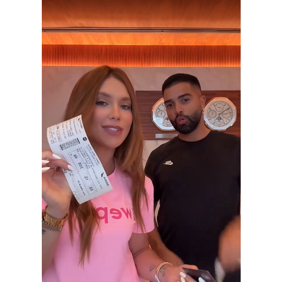 Influenciadora é flagrada em área VIP do aeroporto de São Paulo com assessor Hebert Gomes antes do embarque