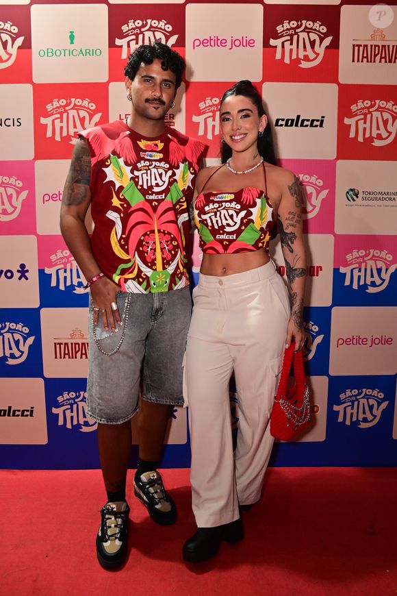Sempre estilosos, o casal Giovanna Lima e Lucas Pizane, do 'BBB 24', cruzaram o tapete vermelho esbanjando beleza