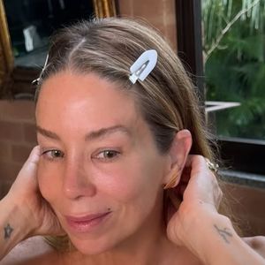 Segredo da pele impecável de Danielle Winits aos 51 anos está em 4 hábitos simples do dia a dia - e um deles vai mudar sua vida