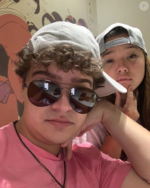 Postagens do casal sempre são feitas com leveza e bom humor