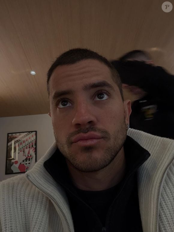 André Lamoglia escolheu o perfume Le Male, da marca Jean Paul Gaultier, para o acompanhar no Baile da Vogue 2026