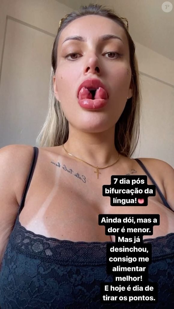 Outra mudança chocante de Andressa Urach foi a língua bifurcada