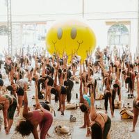 Para ficar 'Chapadinha de Endorfina': como é o 'treinão' para 1.500 mulheres que reúne aulas, DJ e até massagem?