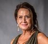 Segundo a maquiadora Susana Marín, usar sombra escura na pálpebra móvel pode fazer os olhos parecerem menores e deixar o olhar com aspecto mais envelhecido
