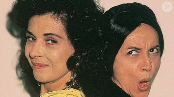 Resumo da novela 'Tieta': Tieta faz chantagem barra pesada com Perpétua sobre a misteriosa caixa branca.