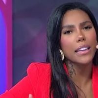 Carol Lekker fora do 'Fofocalizando', do SBT. Ex-'A Fazenda' deixa programa um mês após Sonia Abrão defender sua demissão; saída envolve questão de salário. Aos detalhes!