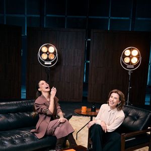 “A Bianca é uma dessas potências que surgiram com a onda da revolução digital”, destaca a vencedora do Oscar. “Começou com vídeos no quarto e conquistou o mundo, criando, junto com esse movimento, um novo jeito de se comunicar e vender. É uma história de superação, mas também de inteligência e visão de mercado", acrescentou.