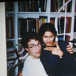 Diferença entre pôster e cena exibida em O Drama levanta suspeita de edição e chama atenção nas redes sociais