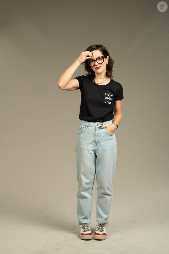 Foto mostra a atriz Natália Lage caracterizada como Ana Lia para a série 'Juntas & Separadas', produção original do Globoplay.