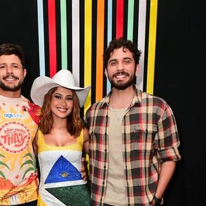 Gustavo Mioto posou com a também ex-namorada Thaynara Og