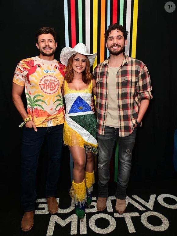 Gustavo Mioto posou com a também ex-namorada Thaynara Og