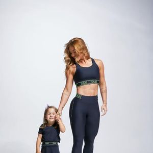 Virgínia Fonseca roubou a cena ao posar para a campanha de moda fitness com as filhas