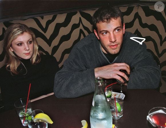 Durante a infância em Massachusetts, Ben Affleck contou que via o pai bêbado quase todos os dias. O ator revelou que o pai só conseguiu ficar sóbrio quando ele tinha 19 anos, em um dos relatos mais pessoais sobre sua família