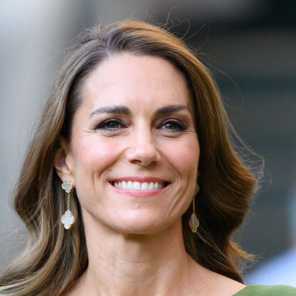'Ela usa a maquiagem como quem ajusta o tom de voz', resume Carlos Moura ao explicar por que Kate Middleton é referência mundial em elegância discreta