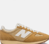 O clássico 'biscoito da vaquinha' da Piraquê vira referência inesperada no novo lançamento da New Balance