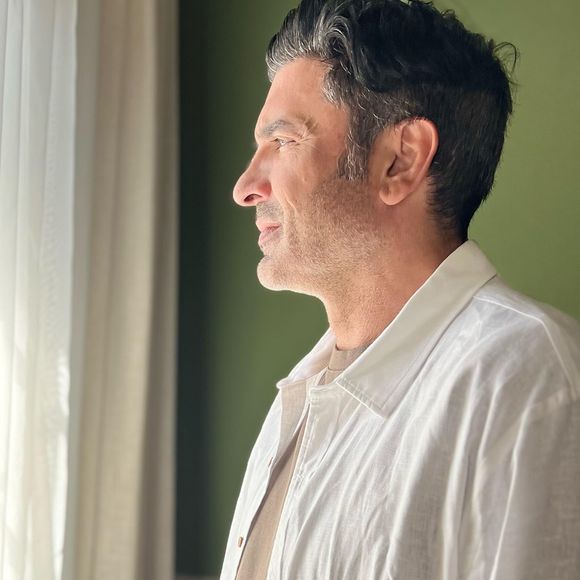 Edu Guedes passou por duas cirurgias e segue internado