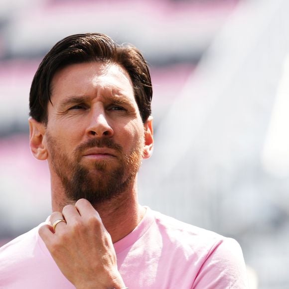 Neymar, Messi e Cristiano Ronaldo têm relógios milionários. Entenda por que essas peças despertam tanto interesse entre grandes fortunas