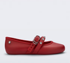 Parece sapatilha de balé, mas a nova Melissa Soft Ballerina Studs aposta em spikes e fivelas para transformar o clássico em tendência neste inverno