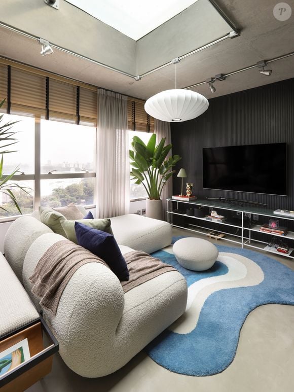 O filho de Mauricio de Sousa revelou detalhes do imóvel recém-reformado e exibiu cada ambiente da cobertura duplex