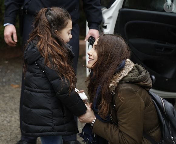 Zeynep e Melek ficam juntas no último capítulo da novela 'Mãe', nesta segunda-feira, 23 de fevereiro de 2026: fotógrafa também consegue a guarda de Hassan