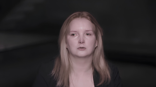 Filha de Elize Matsunaga deixa o Brasil aos 16 anos após novo filme da Netflix sobre o crime