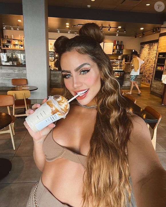 Catherine Bascoy aplicou botox em áreas estratégicas do seu rosto