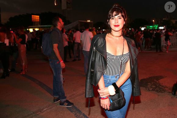 Fernanda Paes Leme exibia penteados estilosos e caprichava na make com cabelo curto e franjinha